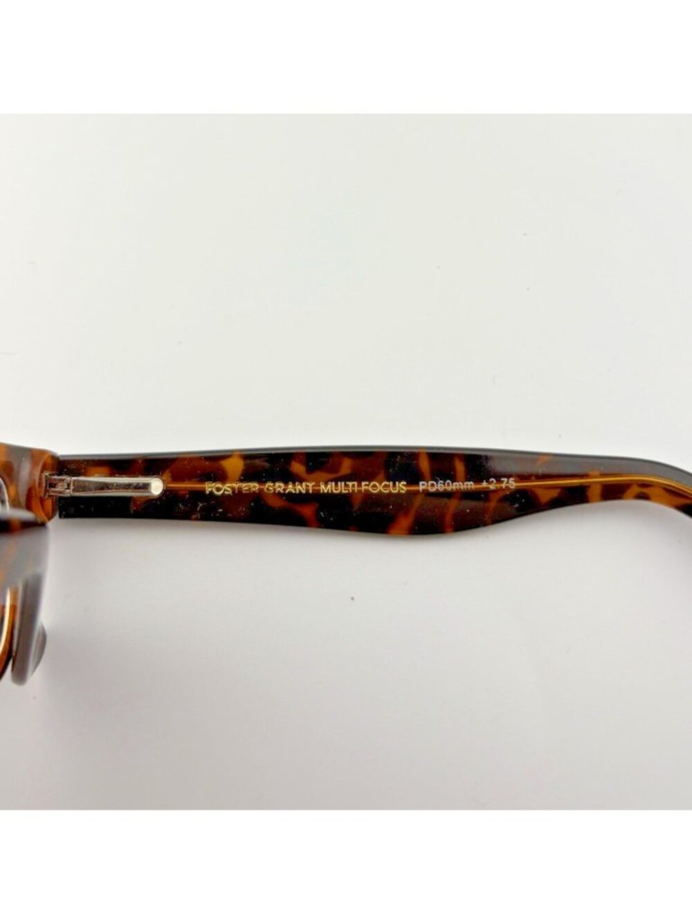 Foster Grant MultiFocus Tortoise Reading Glasses CONAN TOR 54/18-140 Chs Diopter - Picture 5 of 9